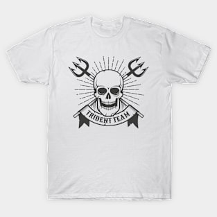 Pirate sea print with skull and crossed tridents T-Shirt